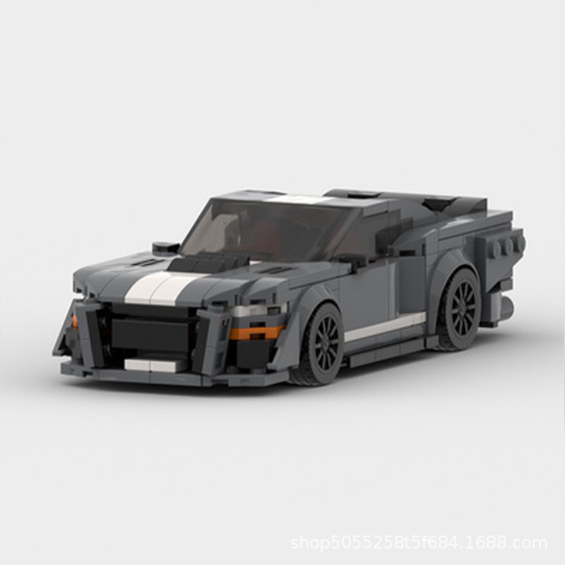 Ford Mustang Shelby GT500 building blocks set featuring sleek, self-locking ABS plastic bricks for a detailed, racing-inspired model