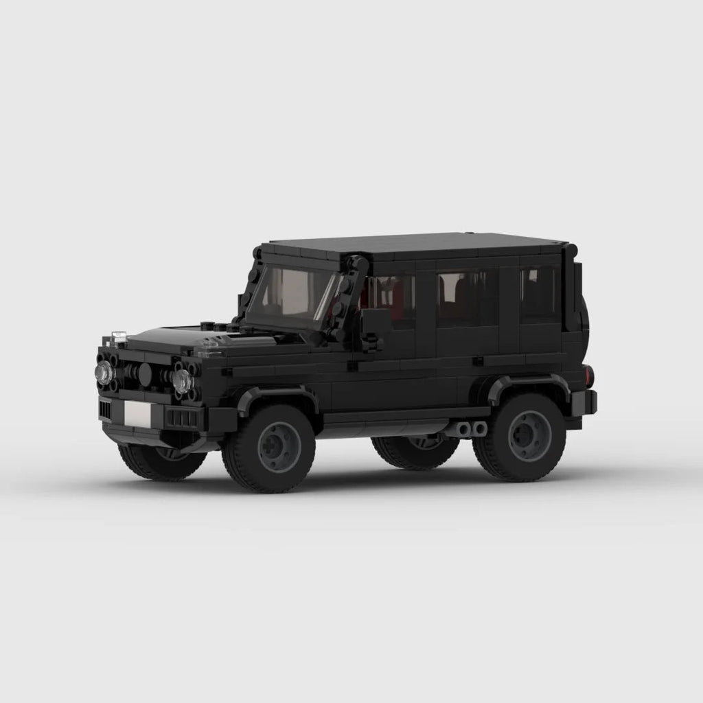 Mercedes G63 AMG building blocks set featuring self-locking ABS plastic bricks to construct a detailed model measuring approximately 16 x 8 x 5 cm
