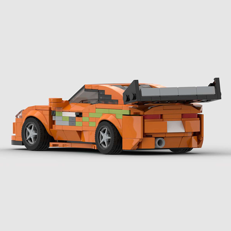 Toyota Supra building blocks set inspired by Fast and Furious, featuring self-locking ABS plastic bricks and a detailed model measuring 18 x 8 x 5 cm