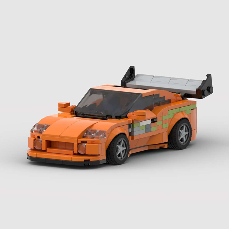 Toyota Supra building blocks set inspired by Fast and Furious, featuring self-locking ABS plastic bricks and a detailed model measuring 18 x 8 x 5 cm