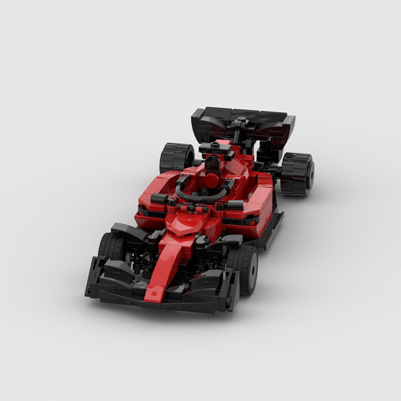 Ferrari F1 building blocks set with approximately 331 self-locking ABS plastic pieces, finished model measuring 18 x 8 x 5 cm